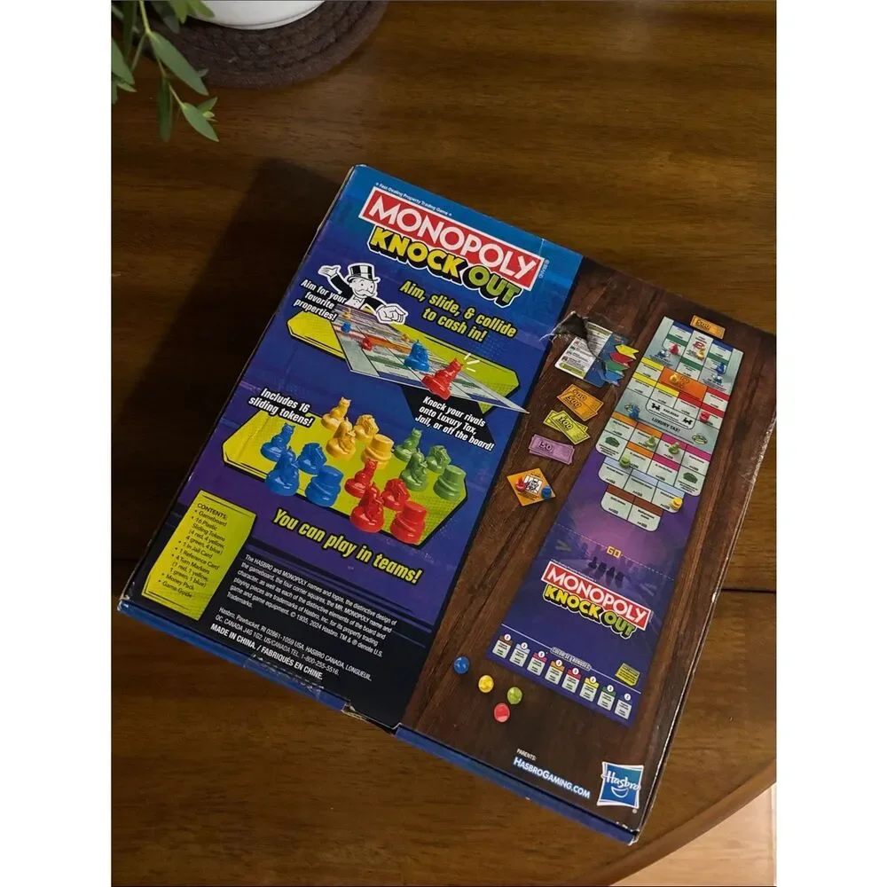 MONOPOLY KNOCK OUT FAMILY GAME